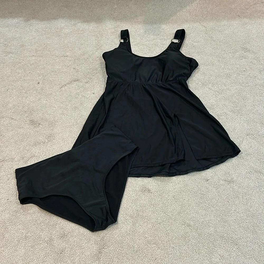 Two Piece Tankini Swimsuit - Picture 1 of 5